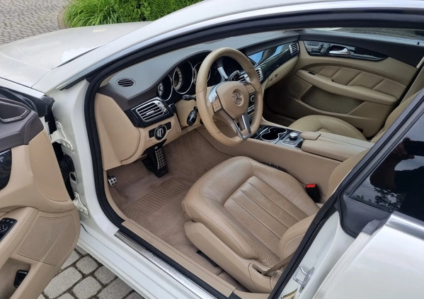Mercedes-Benz CLS cena 99999 przebieg: 173000, rok produkcji 2012 z Rzeszów małe 497